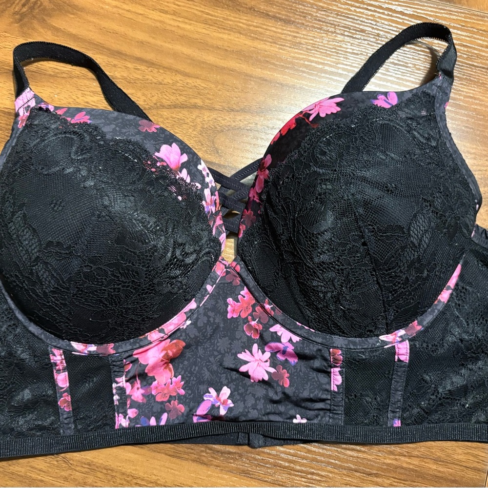Torrid  Lace Black and Pink Bra size 44C